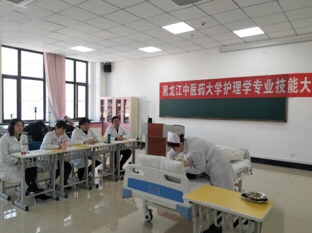 心肺复苏操作比赛中